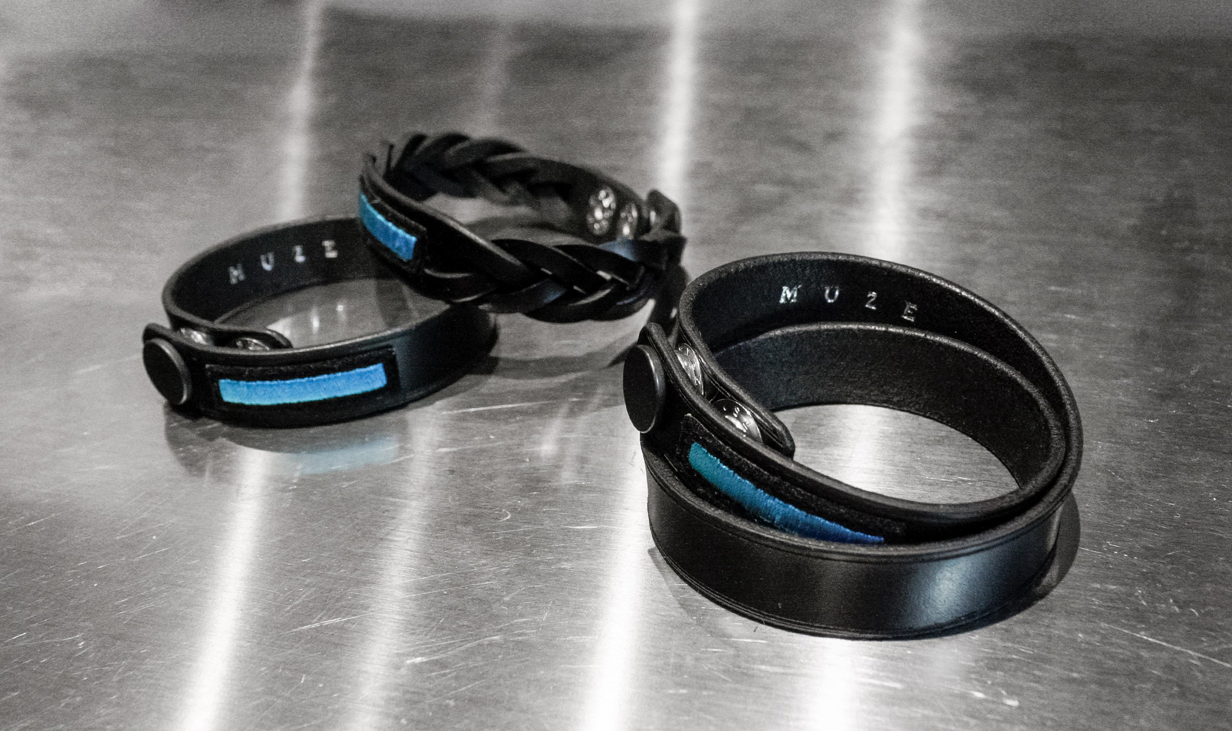 ミニマルな印象のLEATHER BRACELETが登場 – MUZE TOKYO