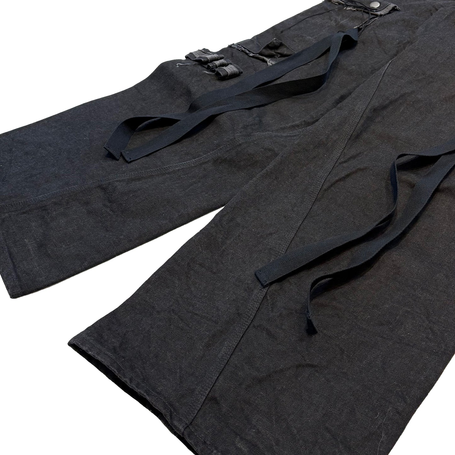 MINUS -【Slash Seam Twist Cargo Jeans(NOIR)(AGED BLACK)】マイナス スラッシュ ツイスト カーゴ ジーンズ ブラック