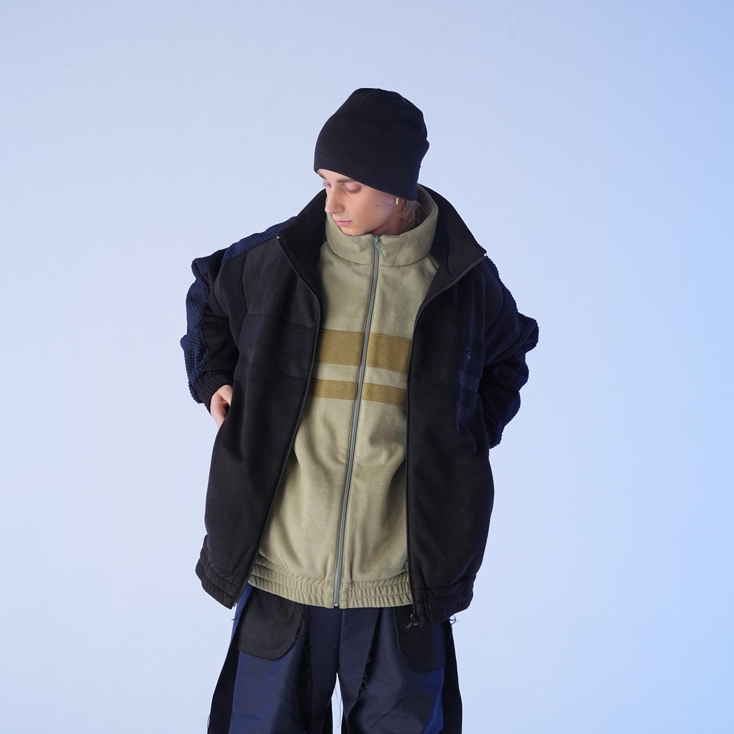 MUZE TURQUOISE LABEL - SWITCHING TRACK BLOUSON(L.KHAKI)ミューズ 2023年秋冬 トラック ジャケット ライト カーキ