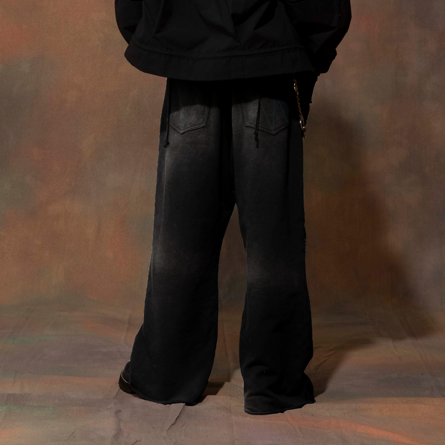 MUZE TURQUOISE LABEL - ×SYUMAN. RAVIOLI TROUSERS TYPE SWEAT(BLACK)ミューズ シュウ トラウザー スウェット ブラック