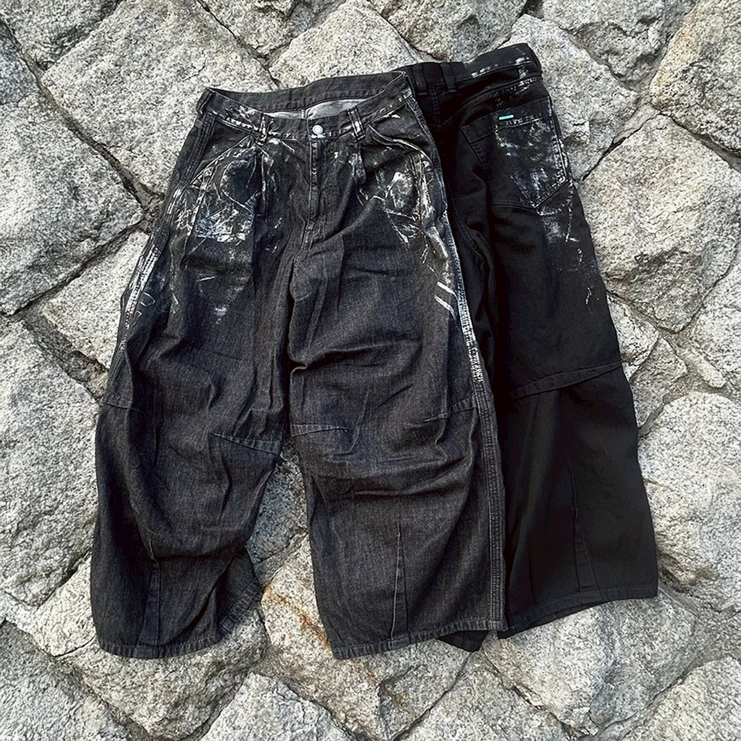 MUZE TURQUOISE LABEL -【FOIL BIOBLEACH DARTS DENIM PANTS(BLACK×WHITE)】ミューズ ダーツデニム 泊プリント バイオブリーチ ブラック ホワイト
