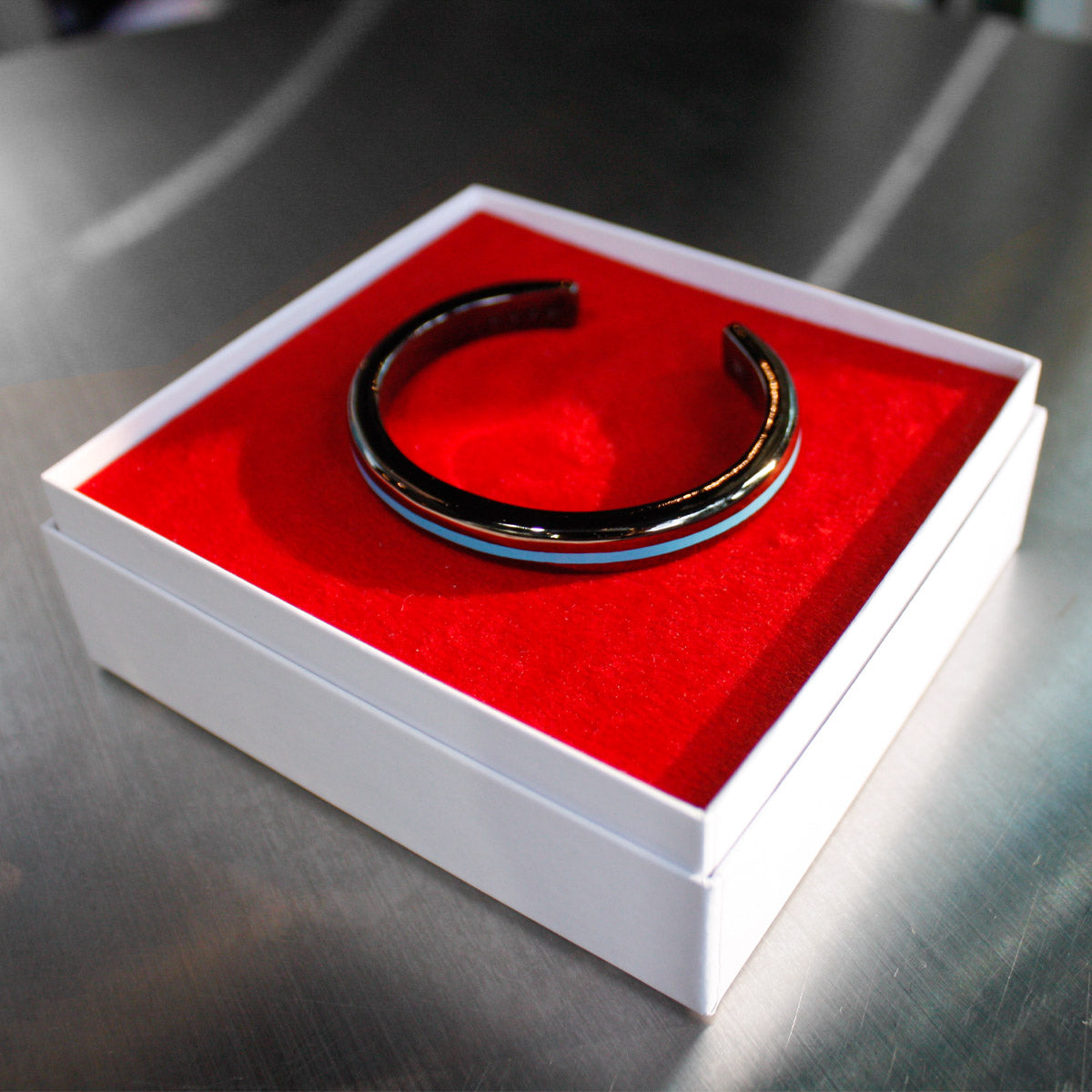 MUZE TURQUOISE LABEL × ACE by morizane - SQUARE CUFF(BLACK×TURQUOISE) ミューズ エースバイモリザネ ブレスレット ブラック