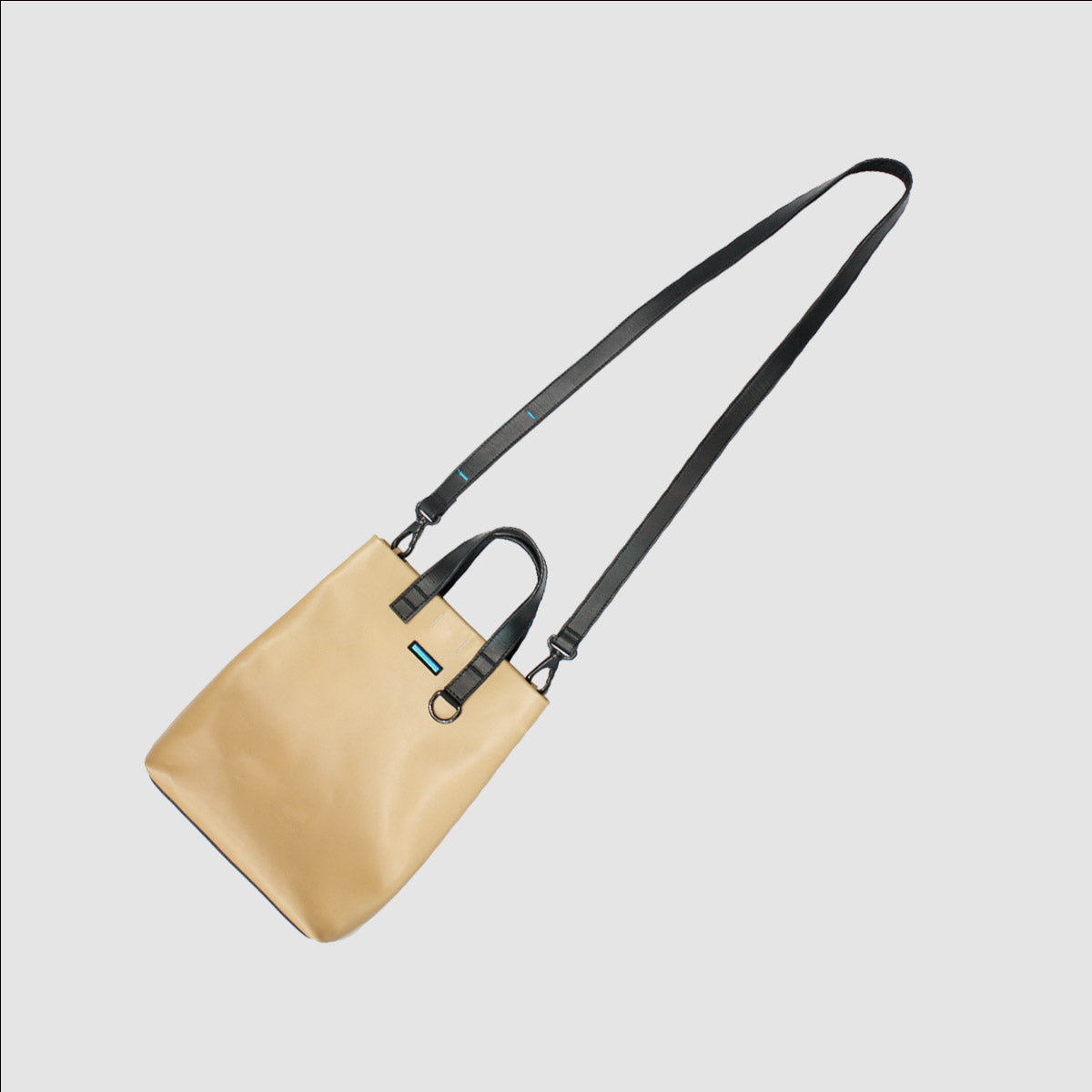 MUZE TURQUOISE LABEL - LEATHER SHOULDER BAG "Teddy" (BEIGE) ミューズ レザー ショルダーバッグ "テディ” ベージュ