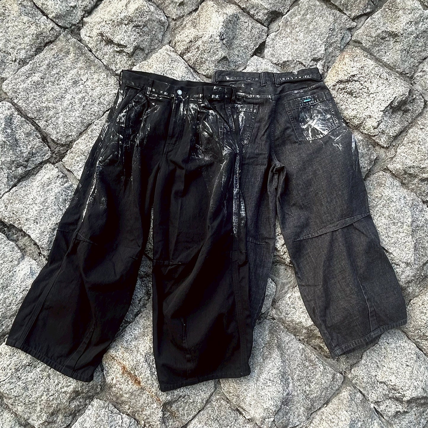 MUZE TURQUOISE LABEL -【FOIL DARTS DENIM PANTS(BLACK×BLACK)】ミューズ ダーツデニム 泊プリント ブラック