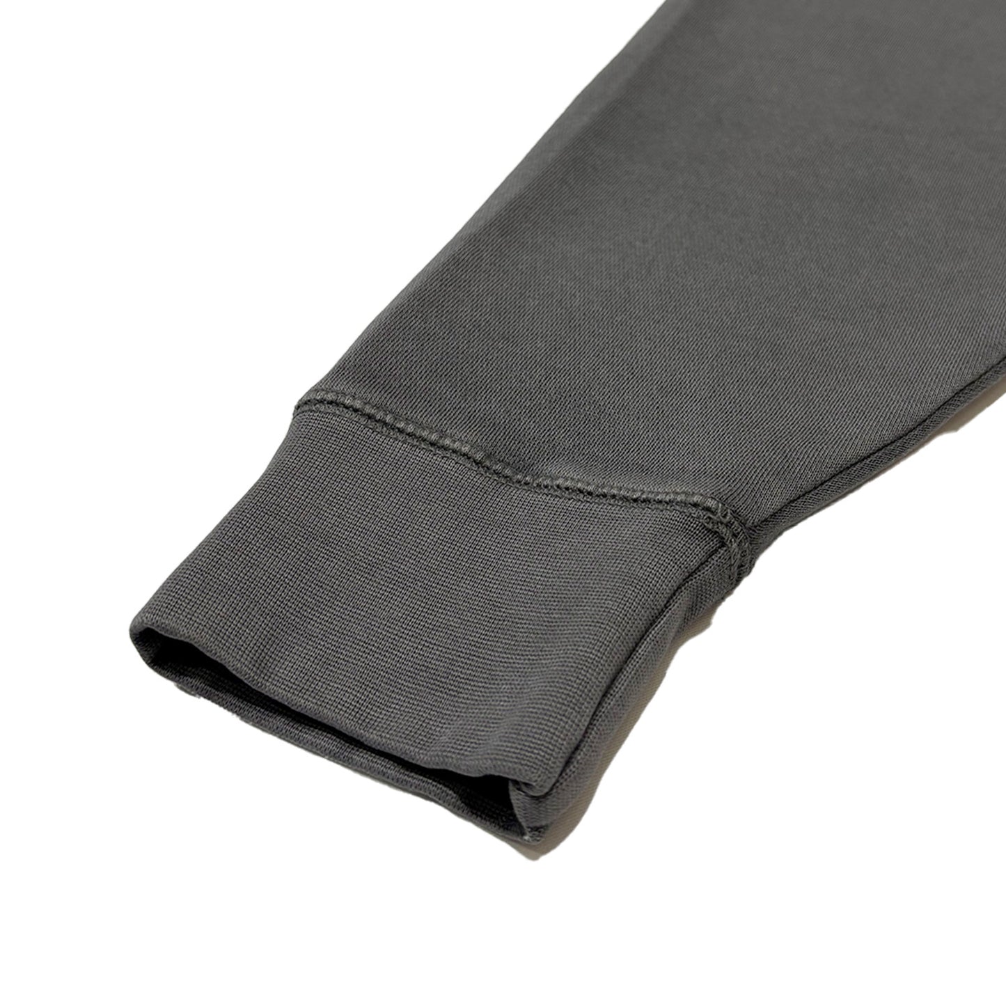 MUZE BLACK LABEL -【MUZE® LOGO REFLECTOR ZIP PK(PIGMENT BLACK)】ミューズ リフレクター ロゴ ジップ パーカー ピグメント ブラック