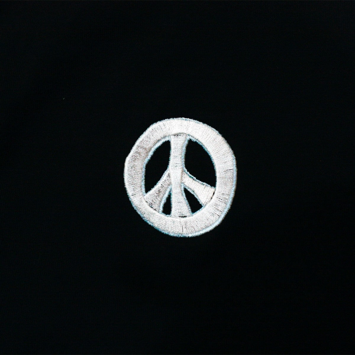MUZE BLACK LABEL - MUZE PEACE EMBROIDERY LONG T-SHIRT(BLACK)ミューズ 2023年秋冬 ピース 刺繍 ロングTシャツ ブラック