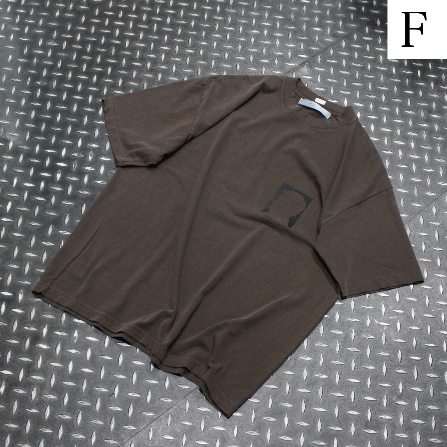MUZE - MUZE GALLERY 5th Ltd. MINERAL WASH T-SH(DARK BROWN) ミューズ ギャラリー 5周年 Tシャツ ダークブラウン