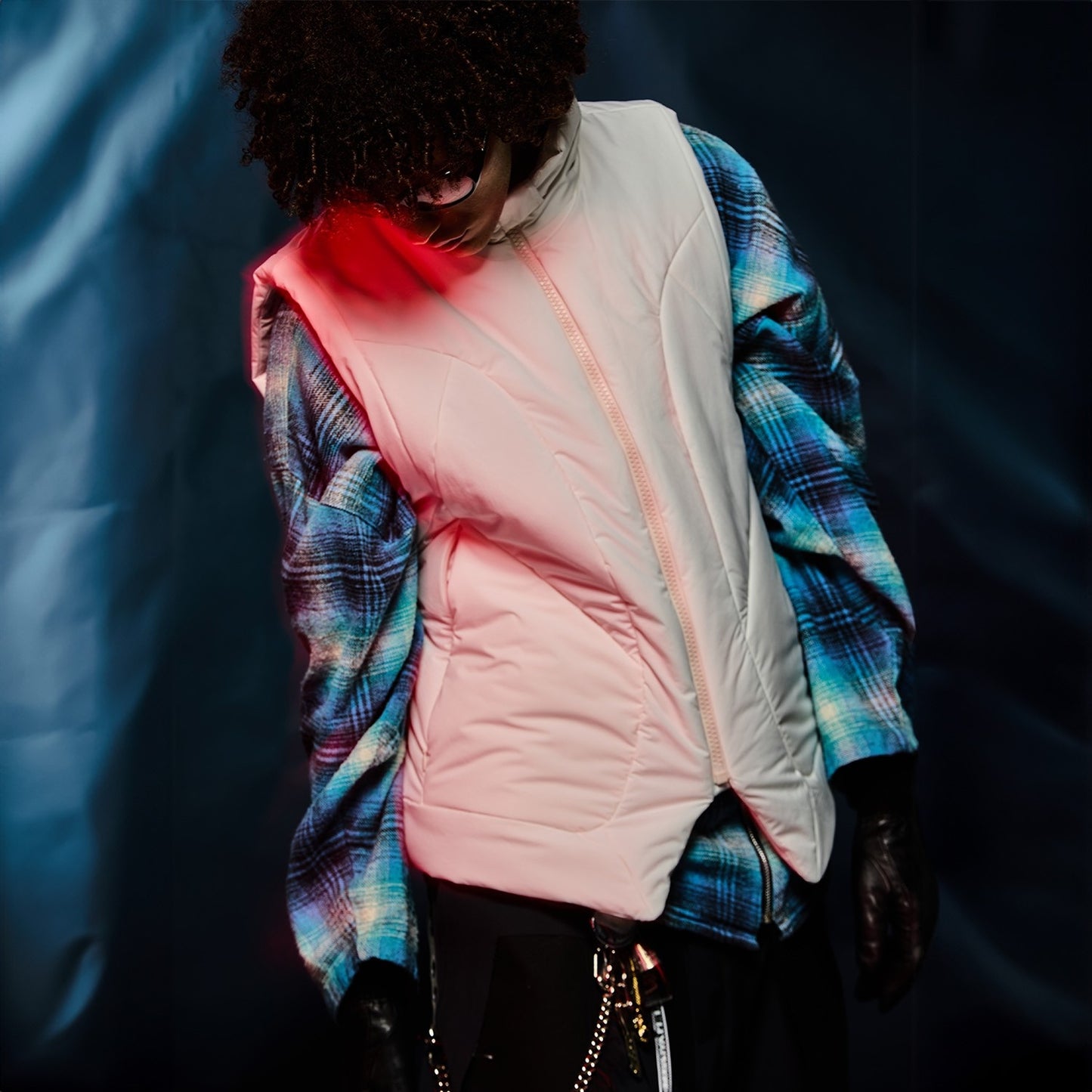 MUZE TURQUOISE LABEL -【PADDED CURVE VEST(WHITE)】ミューズ パデット カーブ ベスト ホワイト