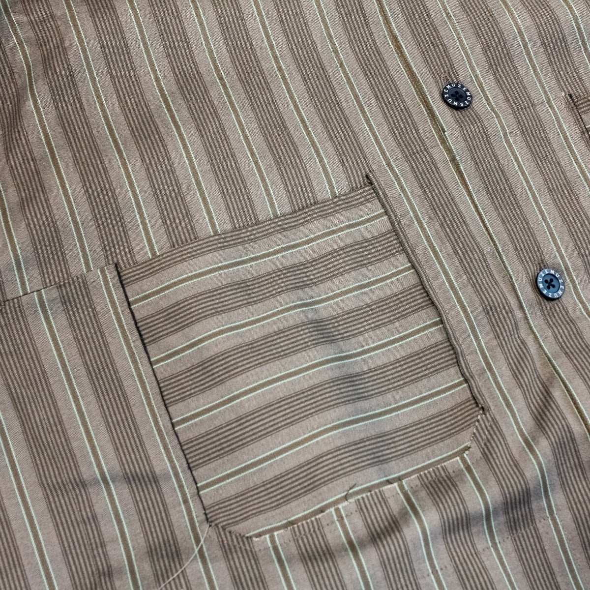 MUZE TURQUOISE LABEL - VILOFT® STRIPE SH(BROWN)ミューズ ストライプ シャツ ブラウン
