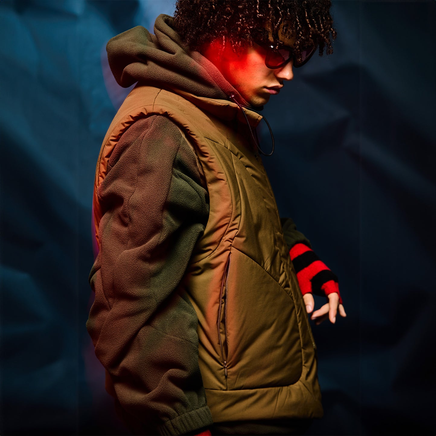 MUZE TURQUOISE LABEL -【PADDED CURVE VEST(KHAKI)】ミューズ パデット カーブ ベスト カーキ