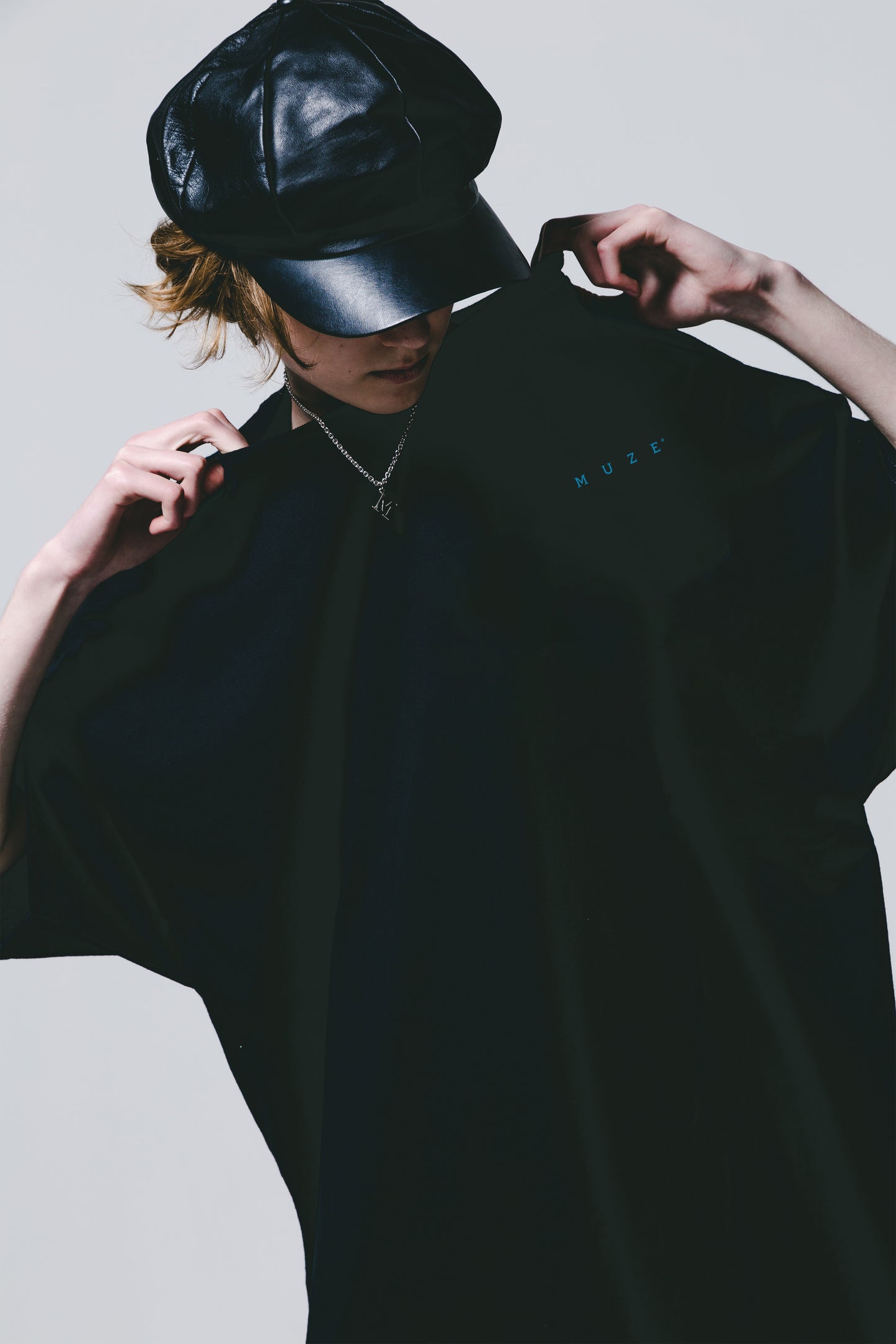 MUZE BLACK LABEL -【25SS MUZE® LOGO T-SHIRT(BLACK×TURQUOISE)】ミューズ ロゴ Tシャツ ブラック ターコイズ