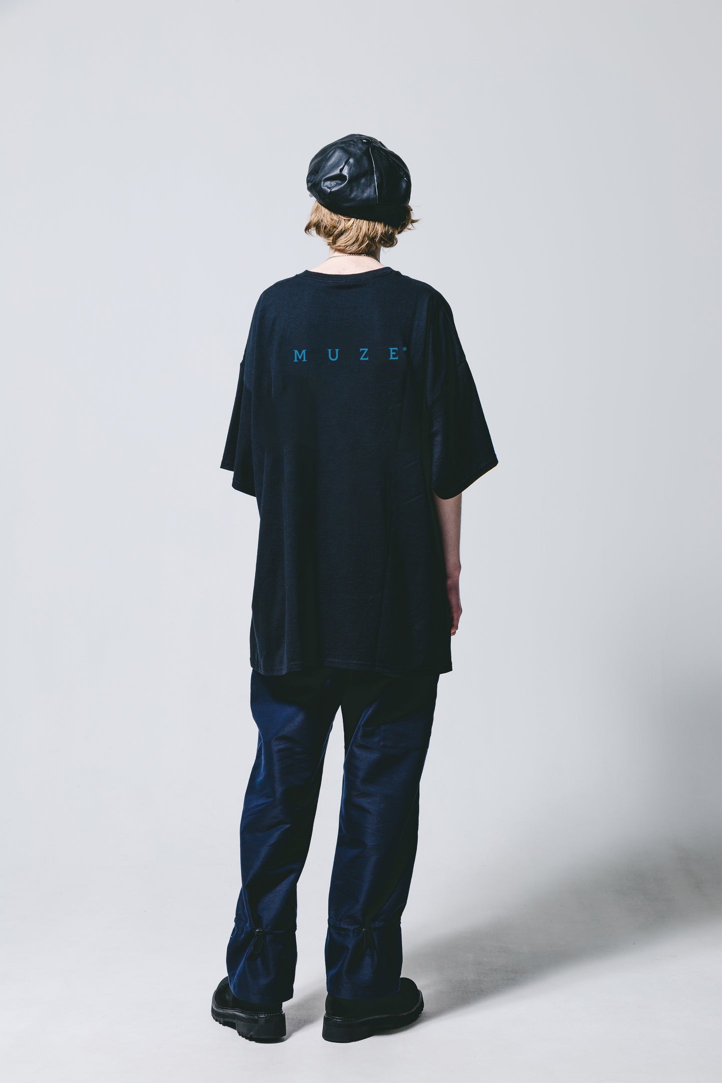 MUZE BLACK LABEL -【25SS MUZE® LOGO T-SHIRT(BLACK×TURQUOISE)】ミューズ ロゴ Tシャツ ブラック ターコイズ