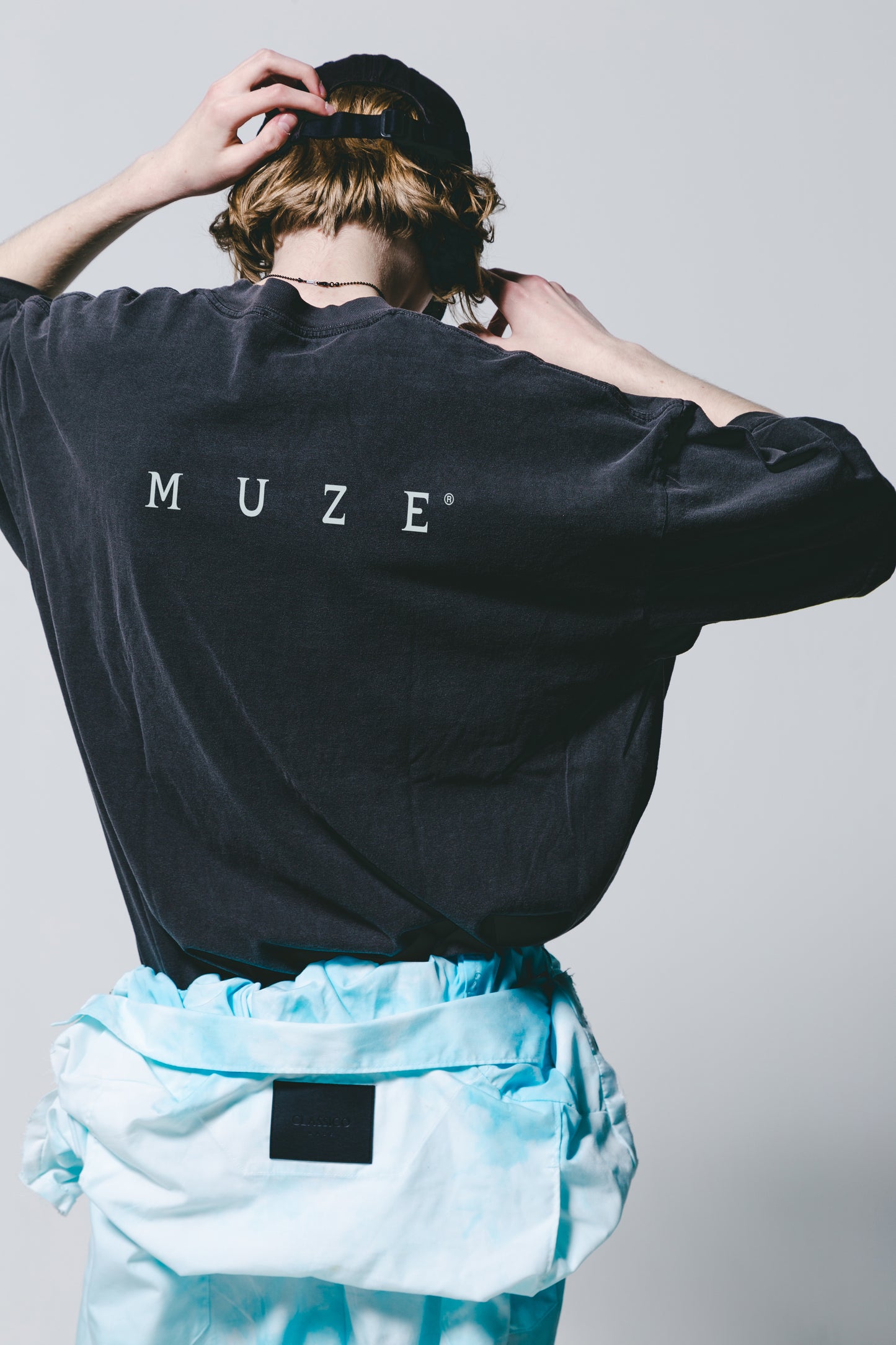 MUZE BLACK LABEL -【25SS MUZE® LOGO T-SHIRT(PIGMENT BLACK×WHITE)】ミューズ ロゴ Tシャツ ピグメント ブラック ホワイト