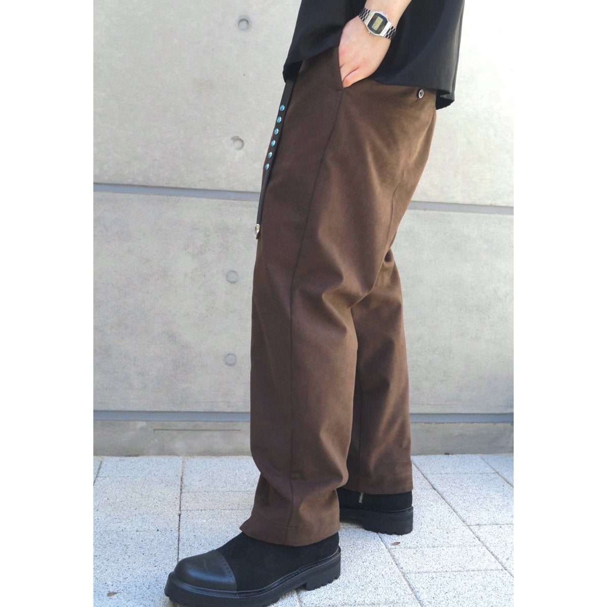 MUZE TURQUOISE LABEL - CENTER SEAM SUEDE SLACKS (DARK BROWN)