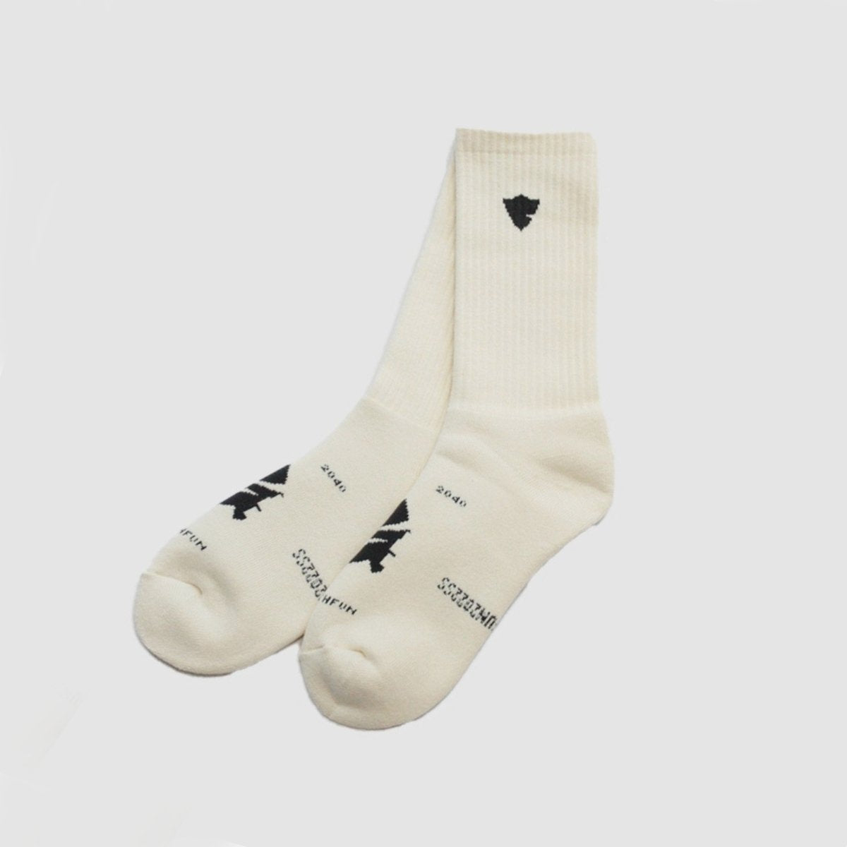 MUZE TURQUOISE LABEL - ×FUN EMBLEM SOCKS (WHITE)ミューズ