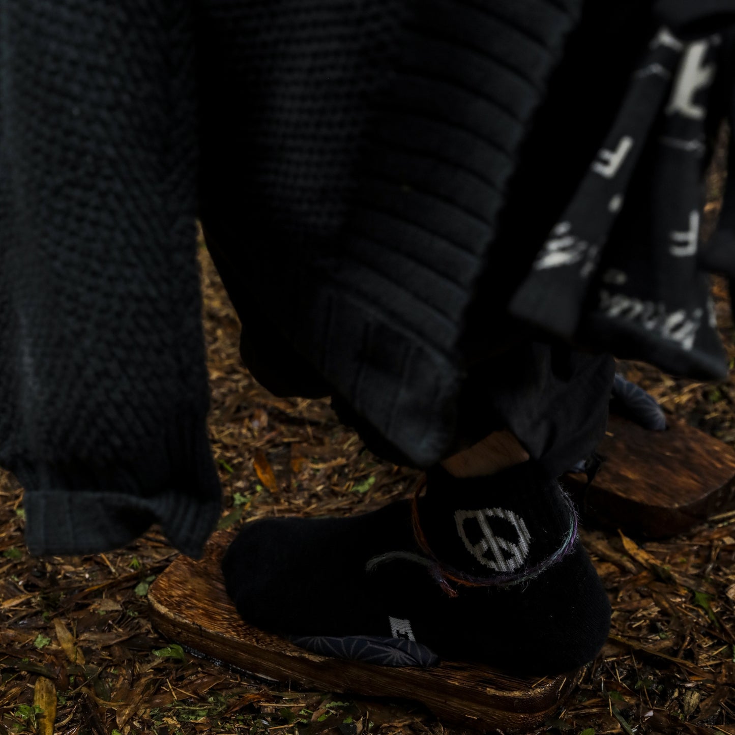 MUZE TURQUOISE LABEL - MUZE×FUN PEACE SOX(BLACK)ミューズ ファン 2023年春夏 ソックス ブラック