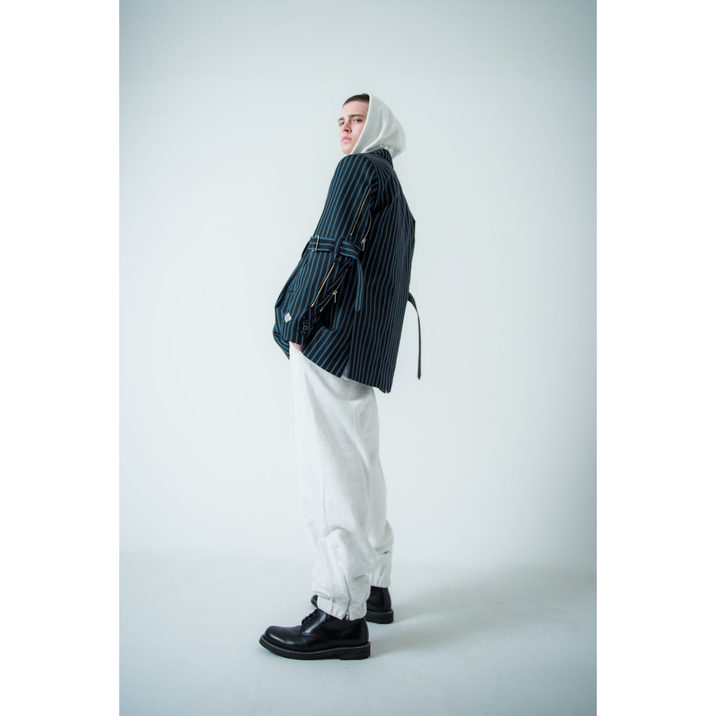 MUZE TURQUOISE LABEL - CIRCUIT RELAXED FIT SWEAT TROUSERS(MOKU) ミューズ リラックス スウェット トラウザーズ モク