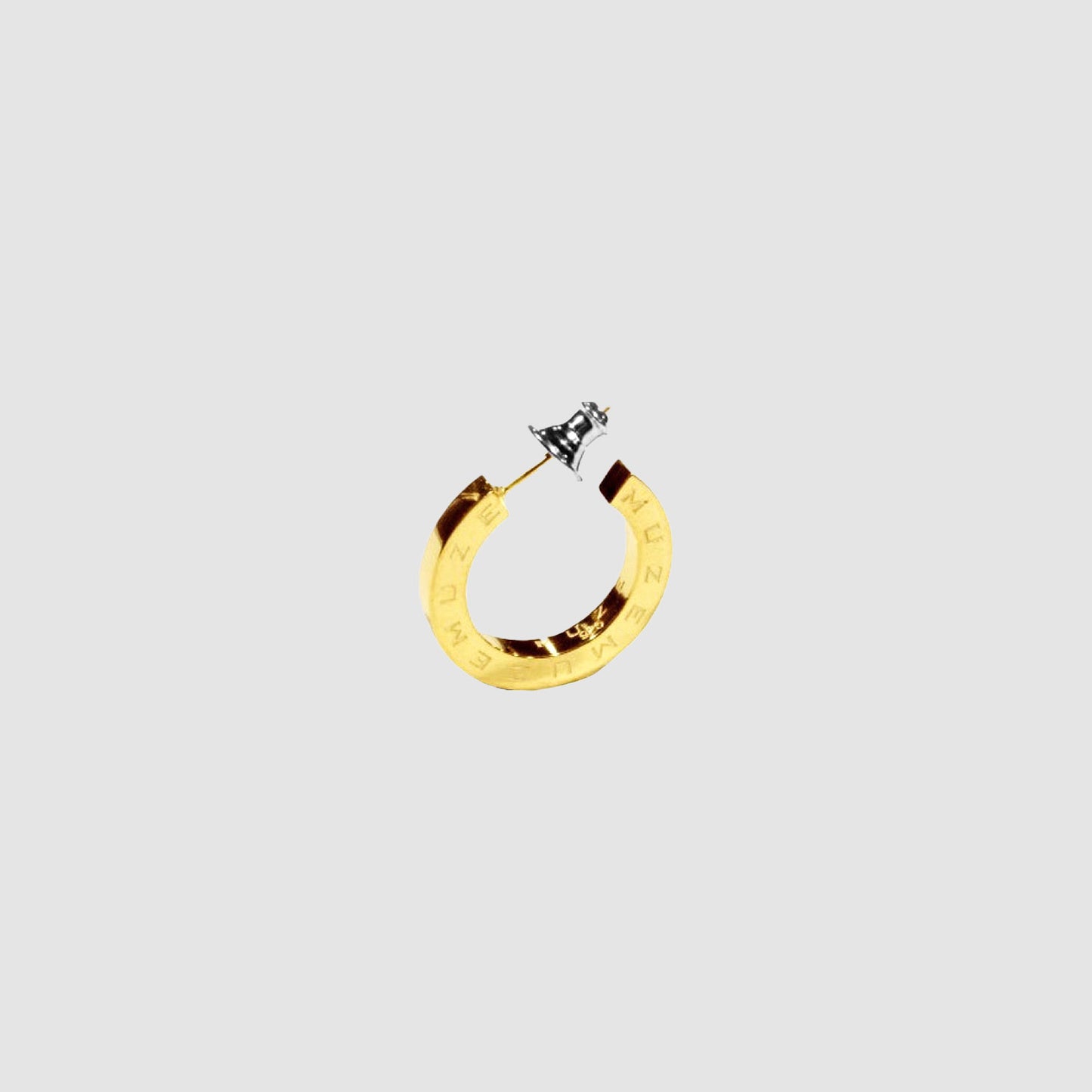 MUZE ミューズ 【LOGO EARRINGS(SV925)】ロゴ イアリング(GOLD)