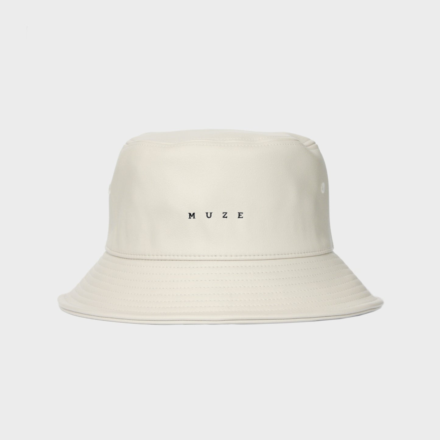 MUZE ミューズ【LOGO LEATHER BUCKET HAT】ロゴ レザー バケットハット(BEIGE×BLACK)