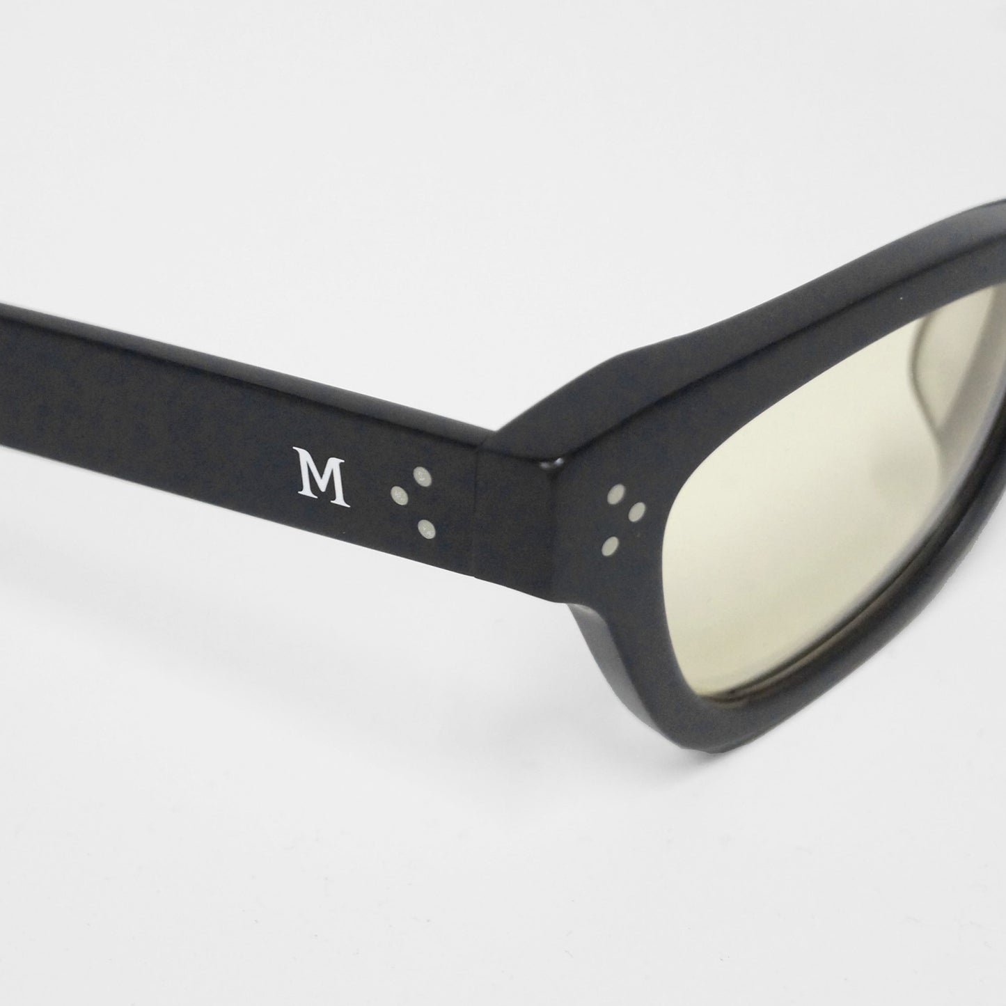 MUZE TURQUOISE LABEL ミューズ ターコイズ レーベル 【Cat Eye Sunglasses produced by INARI】キャットアイ サングラス プロデュースド バイ イナリ(ブラック×イエロー)