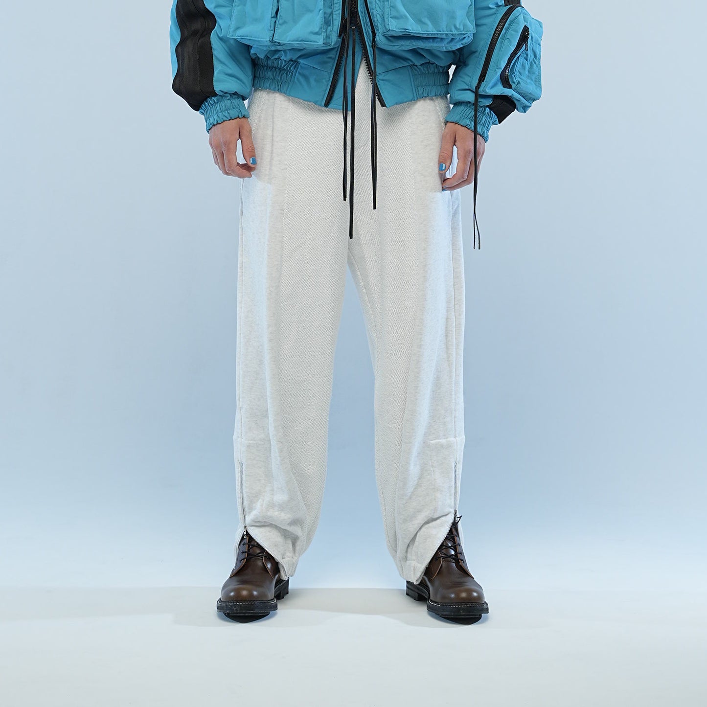 MUZE TURQUOISE LABEL - CIRCUIT RELAXED FIT SWEAT TROUSERS(MOKU) ミューズ リラックス スウェット トラウザーズ モク