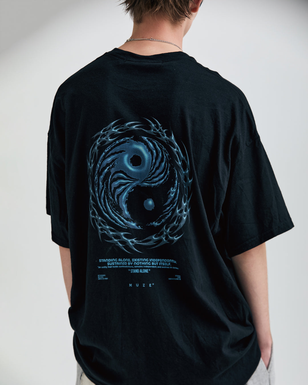 MUZE BLACK LABEL -【STAND ALONE YIN-YANG T-SH (BLACK)】ミューズ スタンド アローン インヤン Tシャツ ブラック