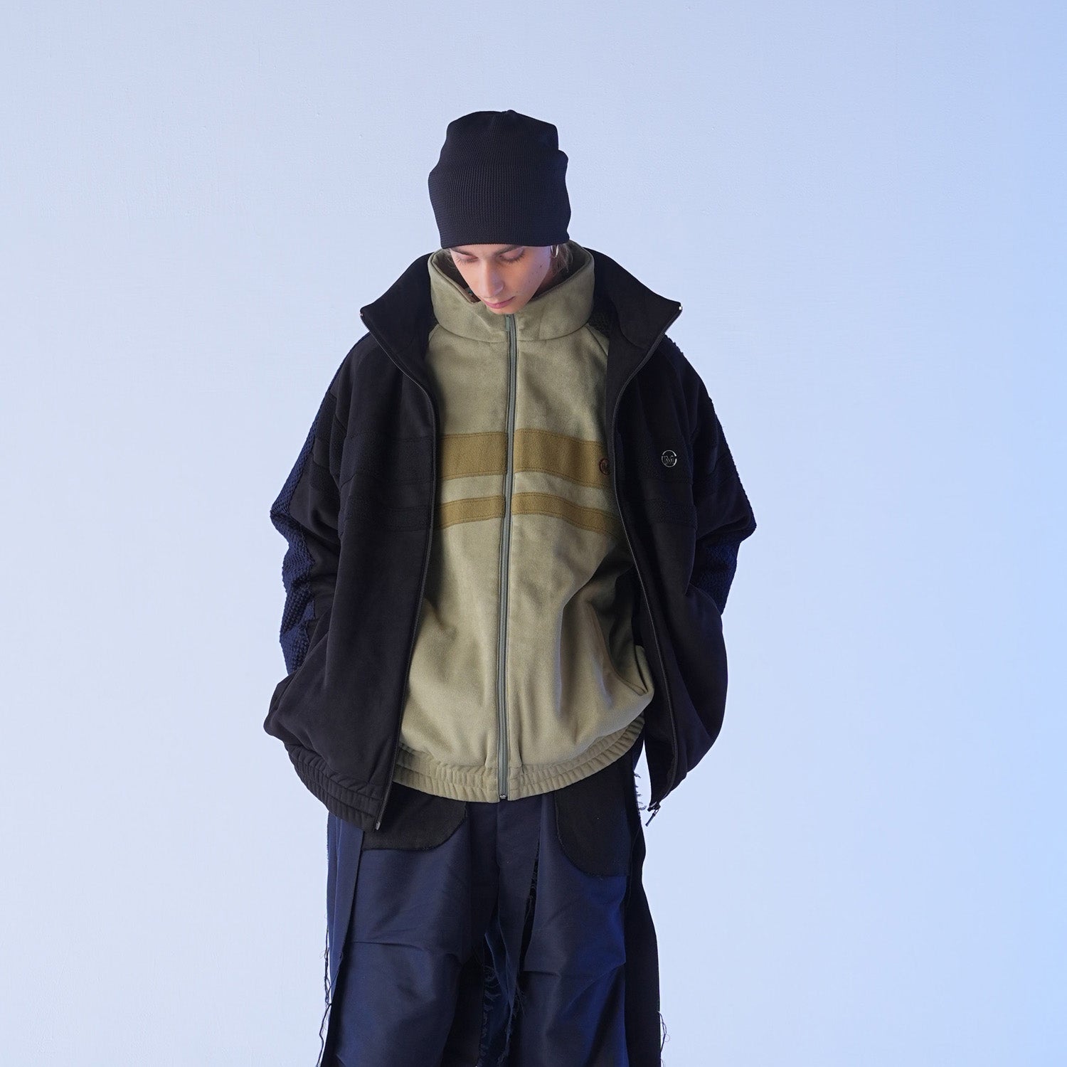 MUZE TURQUOISE LABEL - SWITCHING TRACK BLOUSON(L.KHAKI)ミューズ 2023年秋冬 トラ –  MUZE TOKYO