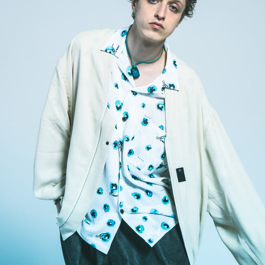 MUZE TURQUOISE LABEL - FLOWER HANDWRITING LOGO OPEN COLLAR SHIRT(WHITE) ミューズ 2023年春夏 グラフィックシャツ ホワイト