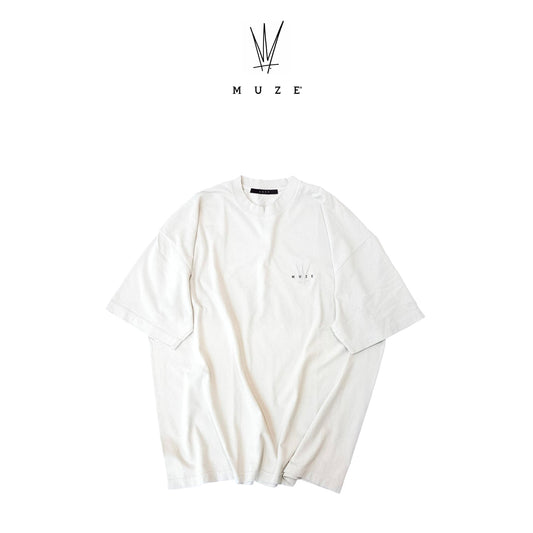 MUZE BLACK LABEL - MUZE×OLI LOGO EMBROIDERY GARMENT DYE T-SHIRT (OFF WHITE)ミューズ オリ 2023年春夏 刺繍Tシャツ オフホワイト