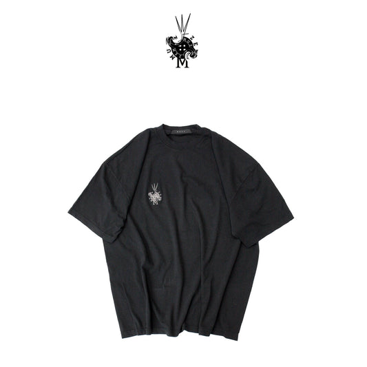 MUZE BLACK LABEL - MUZE × OLI WARP EMBROIDERY GARMENT DYE T-SHIRT (BLACK)ミューズ オリ 2023年春夏  刺繍Tシャツ ブラック