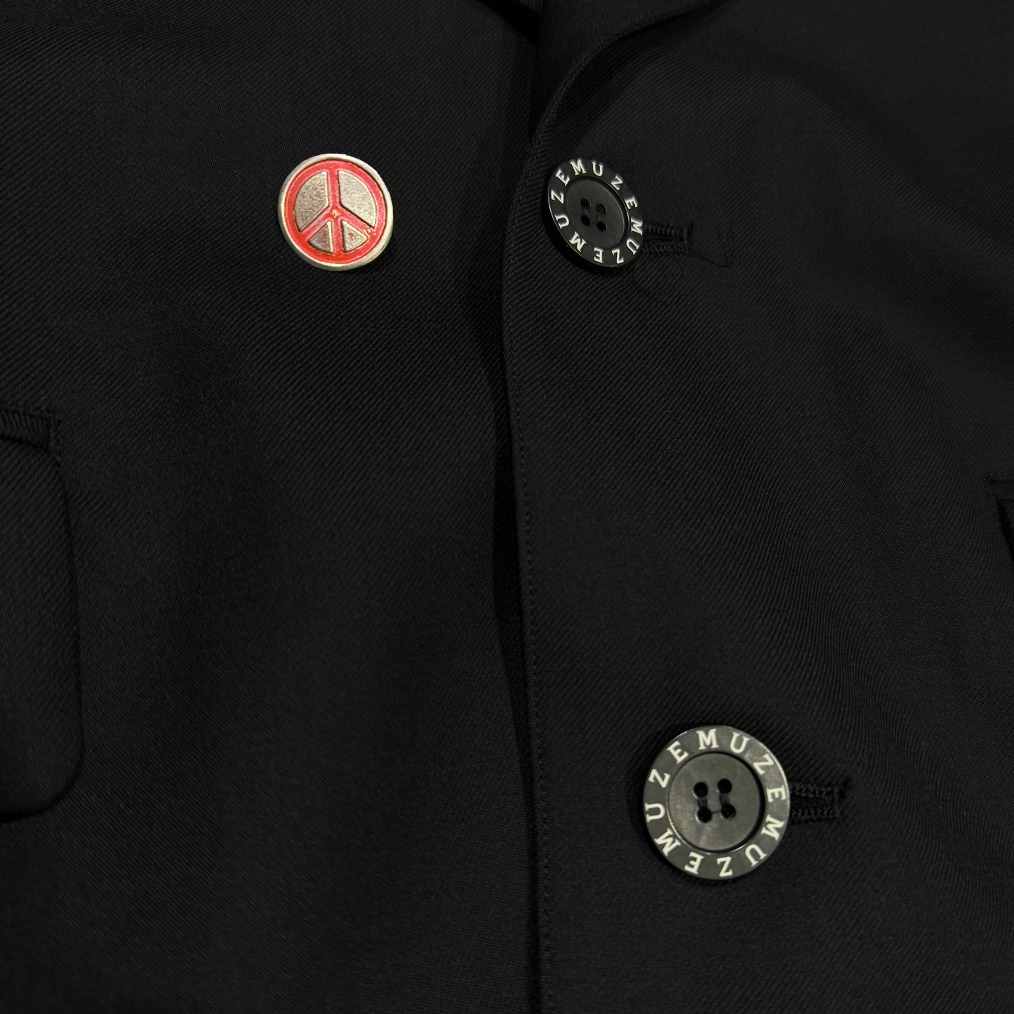 MUZE TURQUOISE LABEL - MUZE® PEACE TAILORED JACKET(BLACK)ミューズ ピース テーラード ジャケット ブラック