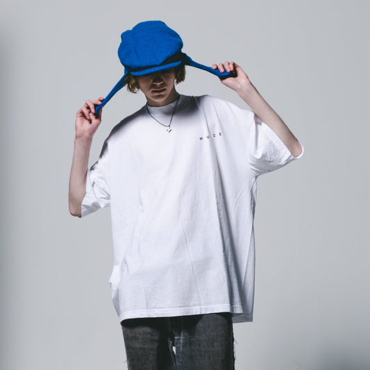 MUZE BLACK LABEL - 22SS LOGO TEE (WHITE)　ミューズ  ロゴTシャツ