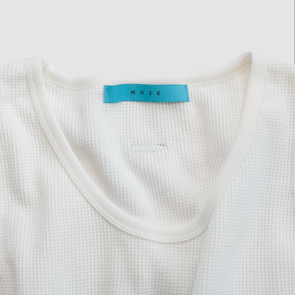 MUZE TURQUOISE LABEL - WAFFLE TANK TOP（WHITE)ミューズ 2022年秋冬 ワッフル タンクトップ ホワイト