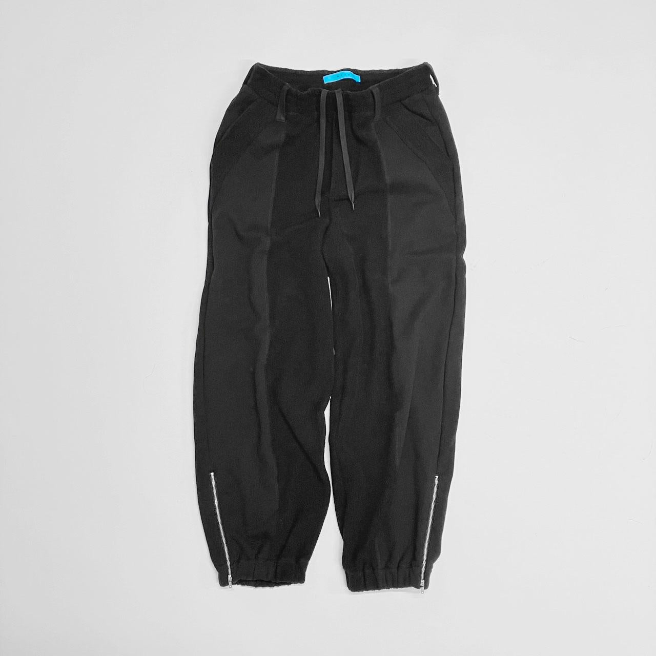 MUZE TURQUOISE LABEL - CIRCUIT RELAXED FIT SWEAT TROUSERS(BLACK) ミューズ リラックス スウェット トラウザーズ ブラック