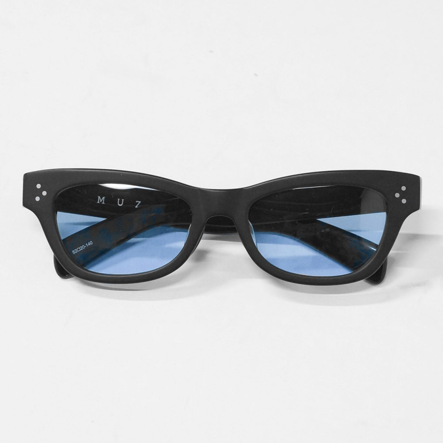 MUZE TURQUOISE LABEL ミューズ ターコイズ レーベル 【Cat Eye Sunglasses produced by INARI】キャットアイ サングラス プロデュースド バイ イナリ（ブラック×ブルー）