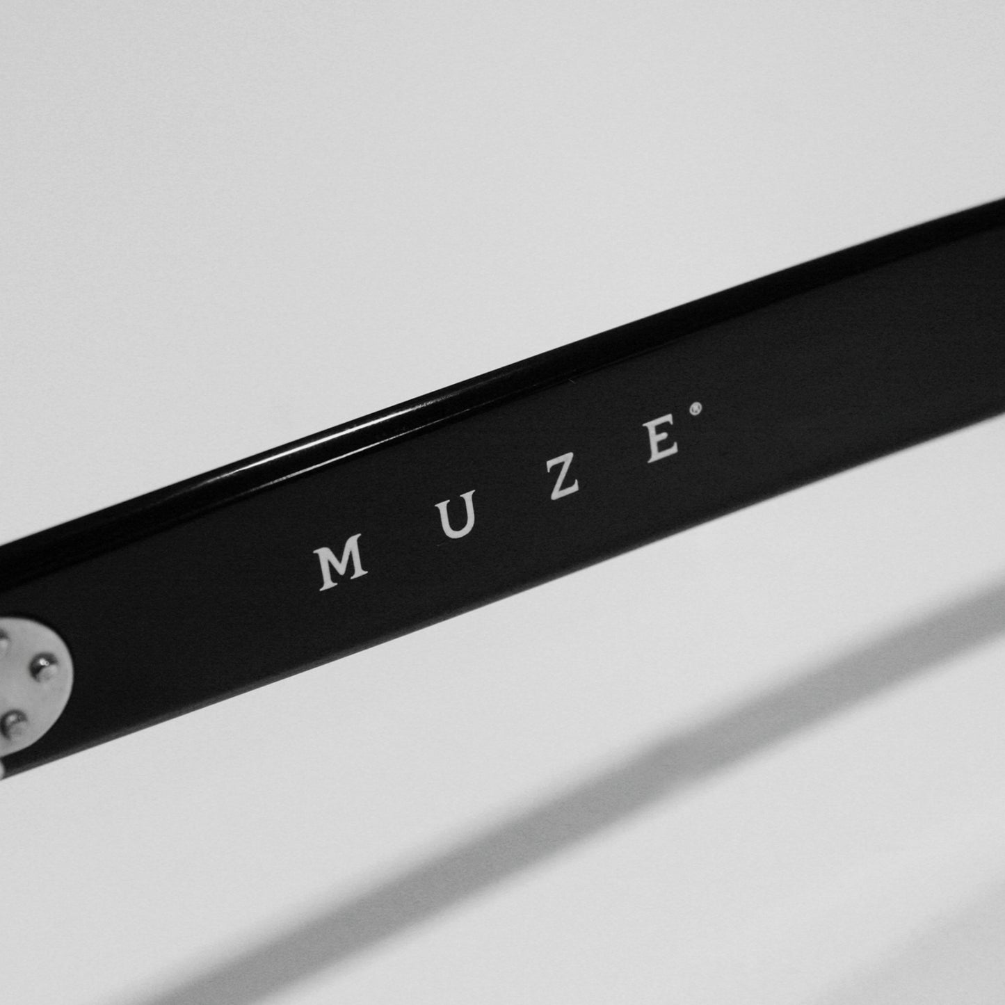 MUZE TURQUOISE LABEL ミューズ ターコイズ レーベル 【Cat Eye Sunglasses produced by INARI】キャットアイ サングラス プロデュースド バイ イナリ（ブラック×クリア）